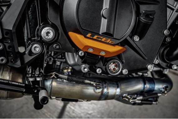 pho_pp_mon_a6073096914404__my24_ktm_990_duke_details_part_details_parts__sall__awsg__v1