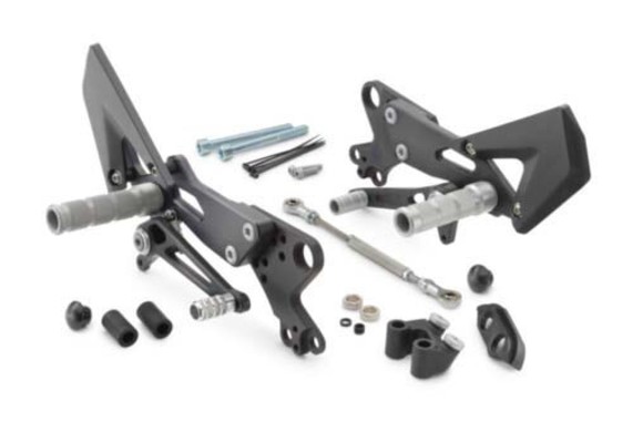 Racing Fußrastenanlage | RC 125 & 390 ab 2022