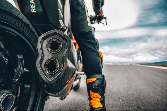 Slip On Sport Schalldämpfer | Akrapovic | 1290 Super Duke 
