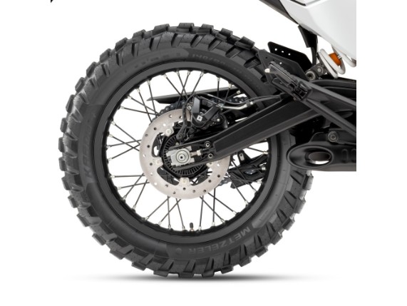 KTM 390 ENDURO R - Robuster Aluminium-Schwingarm
