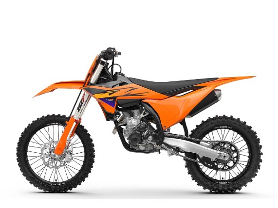 Pure Dominanz auf der Strecke: Die KTM 250 SX-F 2026 in ihrer ganzen Pracht. Ein Bike gebaut für den Sieg, verfügbar bei KTM Team West