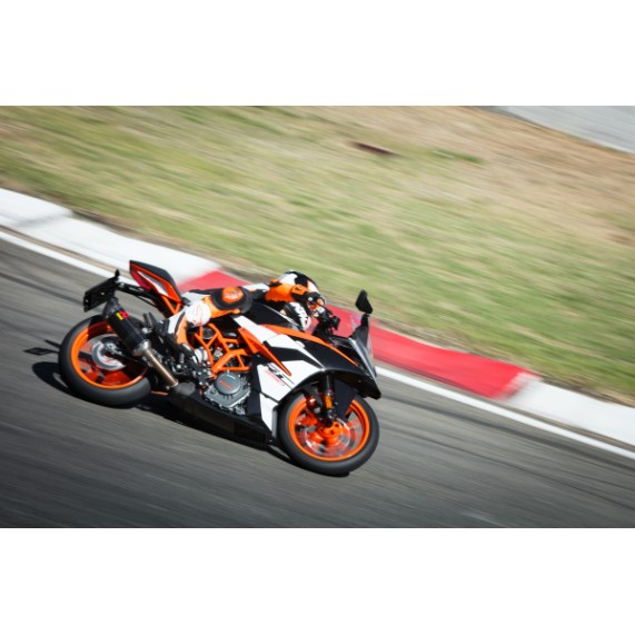 150994_KTM RC 390 MY 2017