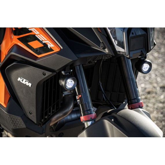 pho_pp_mon_483628_61914910033_auxiliary_headlight_kit_1__sall__awsg__v2