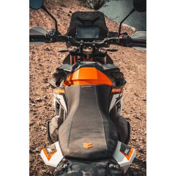 pho_pp_mon_63507941000_seat_detail1__sall__awsg__v1