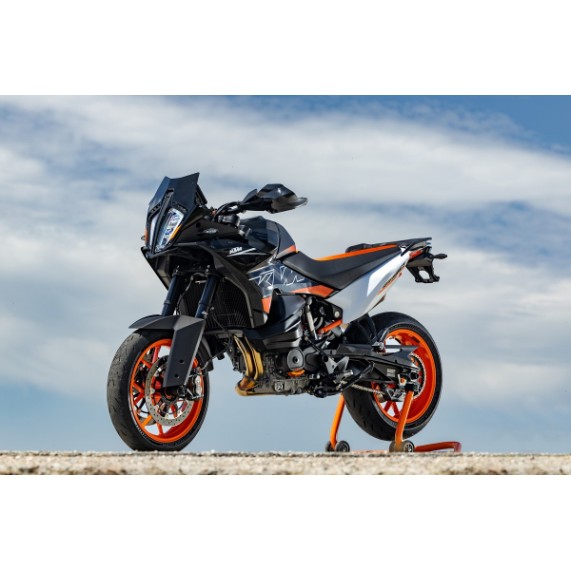 pho_pp_nmon_514940_ktm_890_smt___static_images_ktm_890_smt_pre___shooting_static__sall__awsg__v1