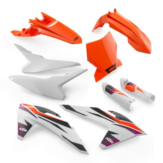 pho_pp_nmon_739153_00010000452k_plastic_parts_kit_studio_pictures_offroad__sall__awsg__v1