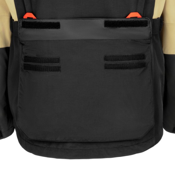 pho_pw_pers_vs_3pw25000780x_racetech_wp_jacket__2___sall__awsg__v3