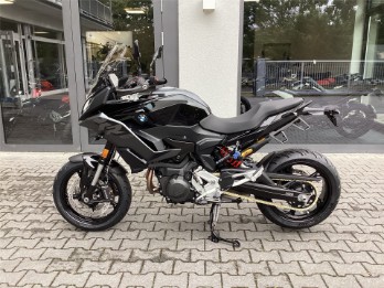 F 900 XR