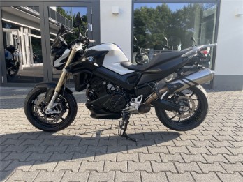 F 800 R