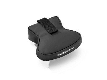 Tasche unter Gepäckbrücke