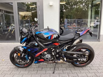 M 1000 R