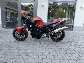 F 800 R
