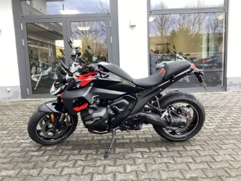 R 1300 R