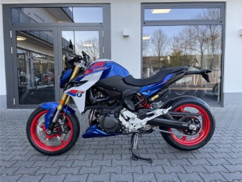 F 900 R