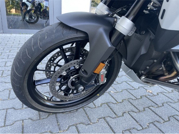 090fce625ad945f0a41c7bae0fa52c05