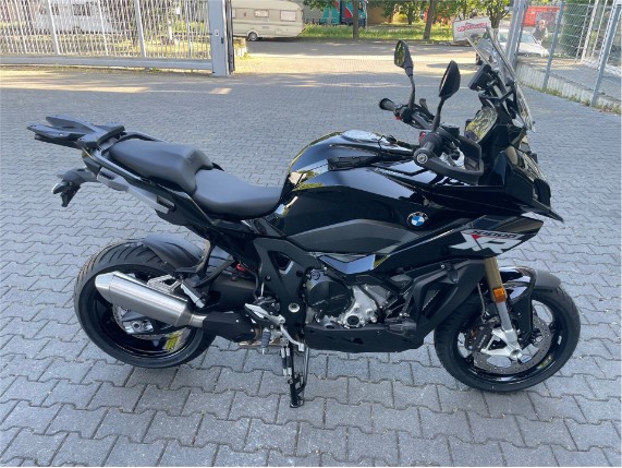 28b675c4a95842cb97a1a6321116eee9