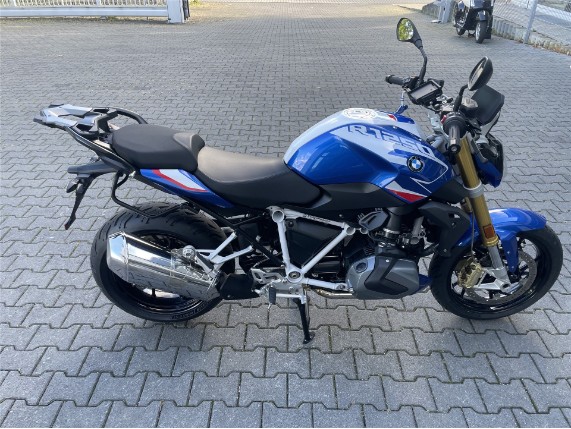 2f918d470a4f42378e8f8a22e53dcae9