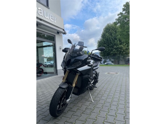 42611f766fd44862aa706991937f20c3