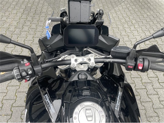 6e1272aac4eb4d2aab73625d95d9a676