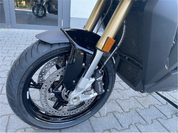 7affabee7cb242de9a1f6d5d04e751e7