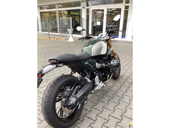 8880864537e64865ba8e749eed1653d0