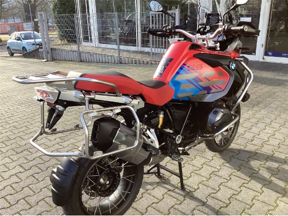 8c21234758a547a5a1886173a2f2ebc4