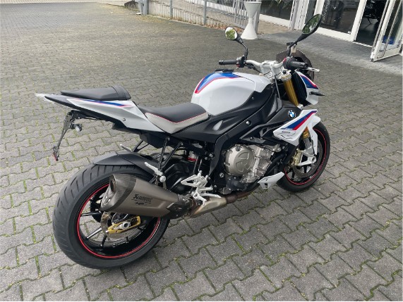 92655672f35149629b684a7c949c81d8