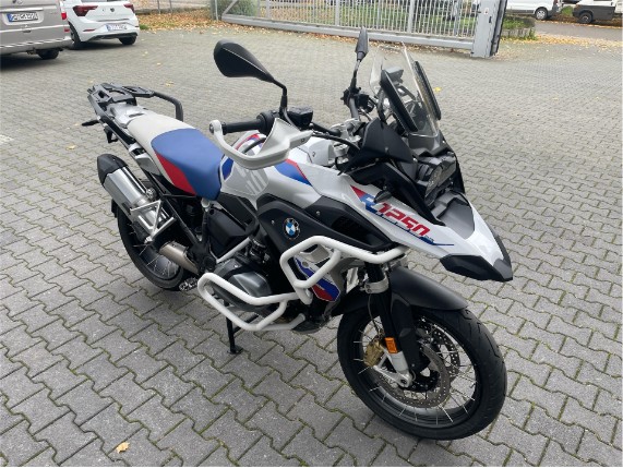 9b8eea74c8ad49ac811a313618b6dcf1