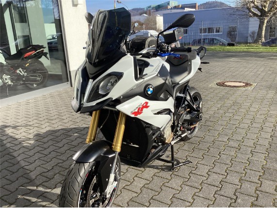 a25af063b1d54fe997c7aa7b34c9af0b