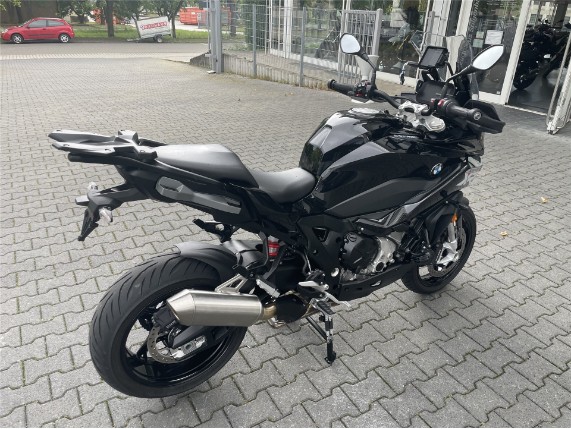 bf7dc361358d4a2aaa583d6034d1fc3b