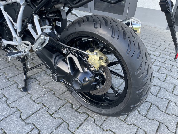 c3ebef17279e4dd9bc63689bda680f72