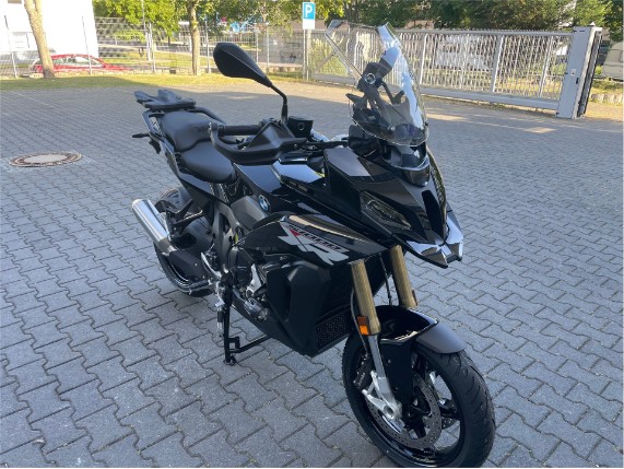 c593fd03f25a4ac8bfc81ae948ffbac7