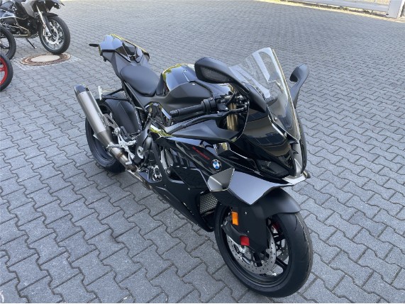 f5072daf0a3b4b39b8a75bce9461fb18