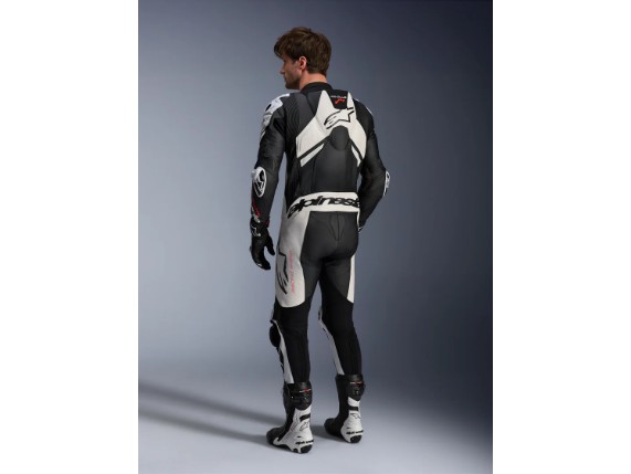 3150225-1231-of_gp-plus-v4-sprint-1pc-leather-suit_8217