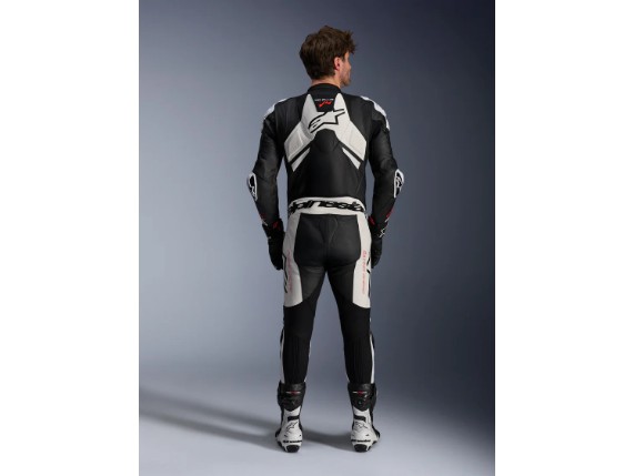 3150225-1231-of_gp-plus-v4-sprint-1pc-leather-suit_8228_daddf541-e849-4bc9-a74a-62ac00a06d36