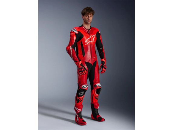 3150225-3087-of_gp-plus-v4-sprint-1pc-leather-suit_8254_8330_3d86c6db-daa0-4aef-9fa7-12e0eb5c047f