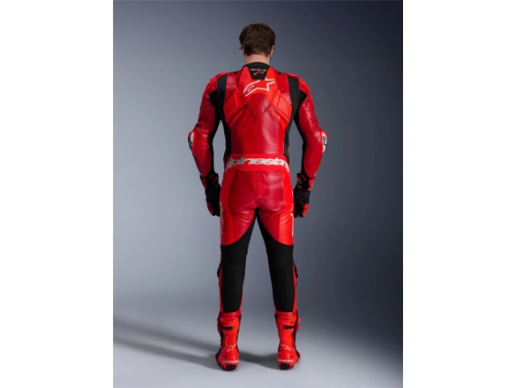 3150225-3087-of_gp-plus-v4-sprint-1pc-leather-suit_8254_8333_4c83d874-eabe-4bd2-a436-cd8e56947d88
