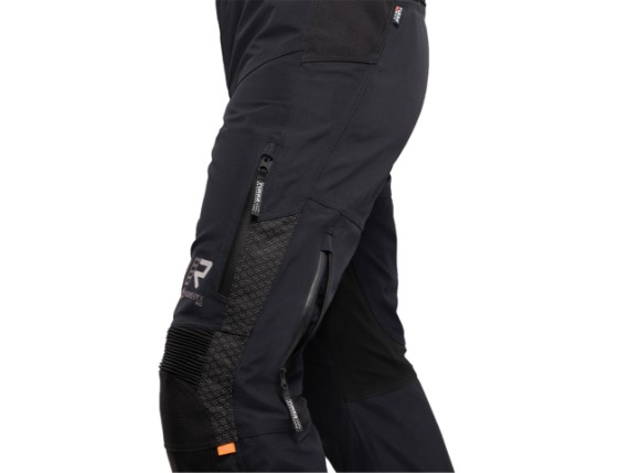 9_70151_722_R_990_modeldetail_03