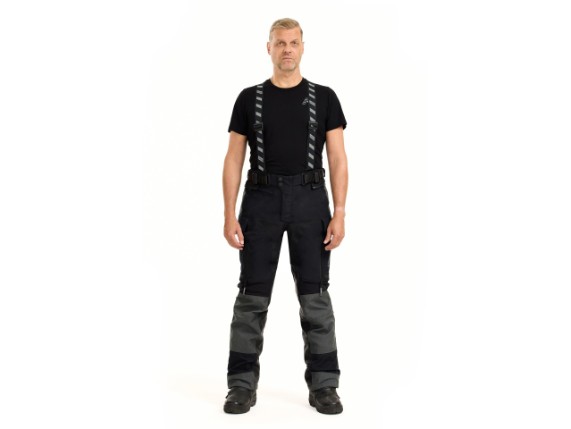 9_70243_752_R_929_modelfront