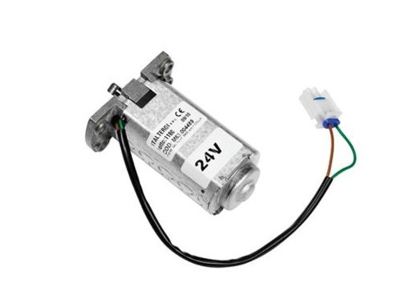 146-2130000-ps-WebsiteLarge-JLUCUM