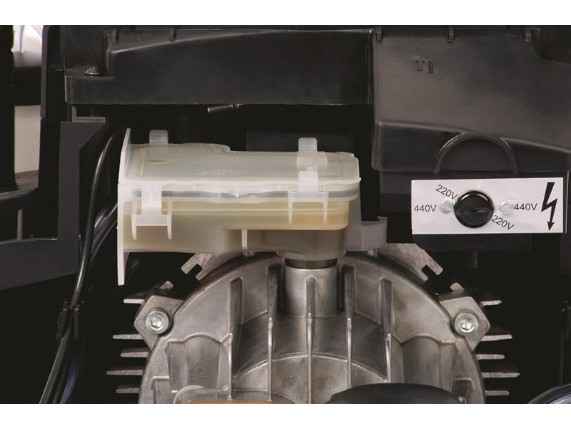 70947_POSEIDON_5_oil_sight_01