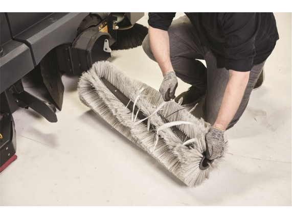 CS7010 brush removal cleaning