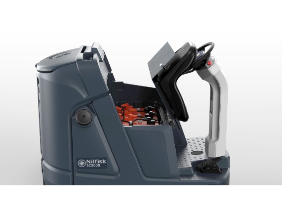 N_SC5000_24---Battery-compartment_web