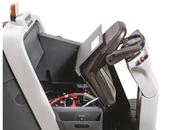 SC6000 battery compartment