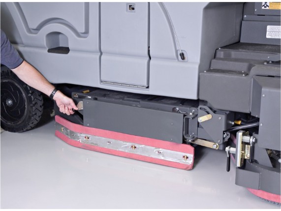 SC8000 Opening side door