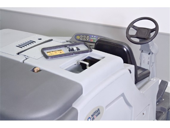 SC8000 SolTank cvr open