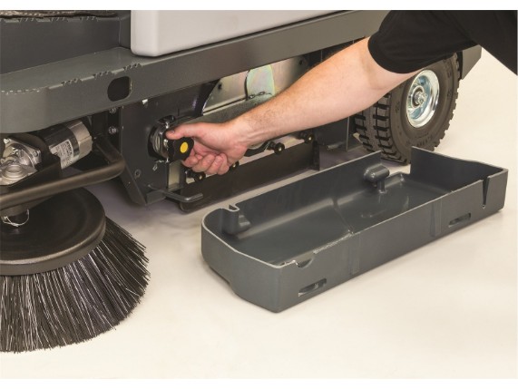 SW4000 Brush Removal2