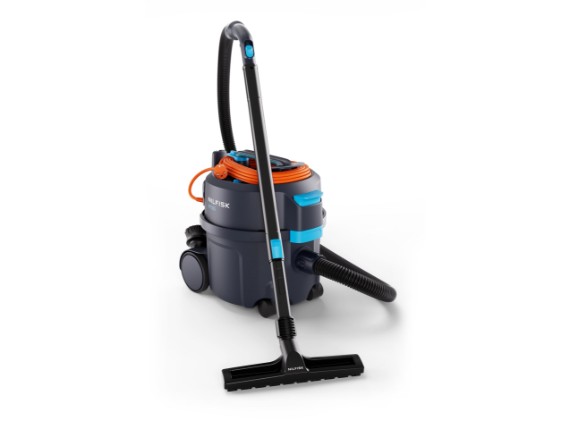 VP300_107421145_107421149_107421158_right