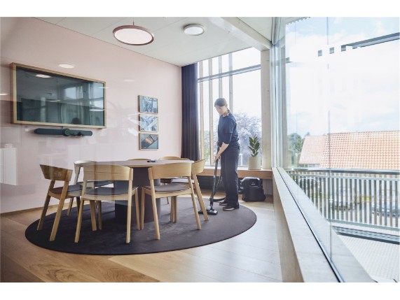 VP500 meeting room