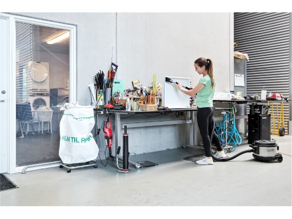 VP930 warehouse2